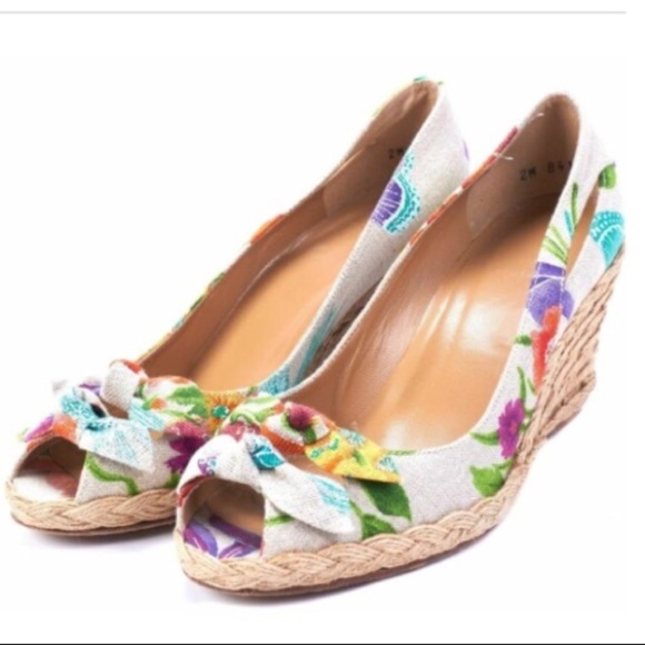 Stuart Weitzman Peep Toe Canvas Espadrille Wedge 8 - Picture 2 of 15